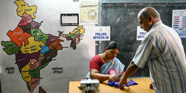 tharoor190_R. SATISH BABUAFP via Getty Images_india elections