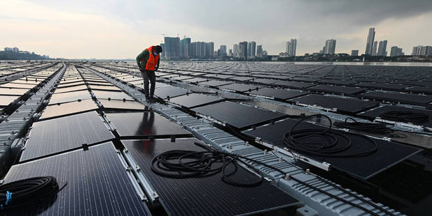 bloomberg4_ROSLAN RAHMANAFP via Getty Images_solarcity